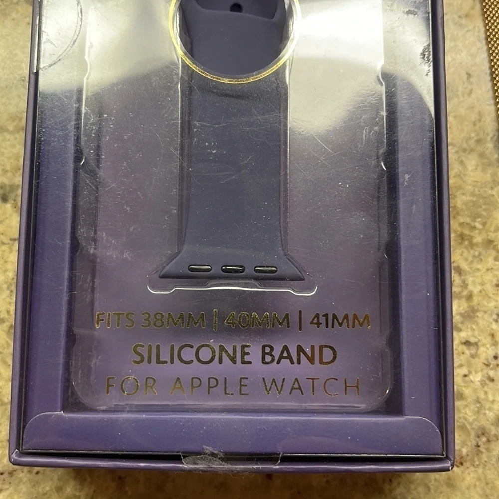 Delilah Purple Silicone Apple Watch Band 38mm 40mm 41mm Rose Gold Mesh Band